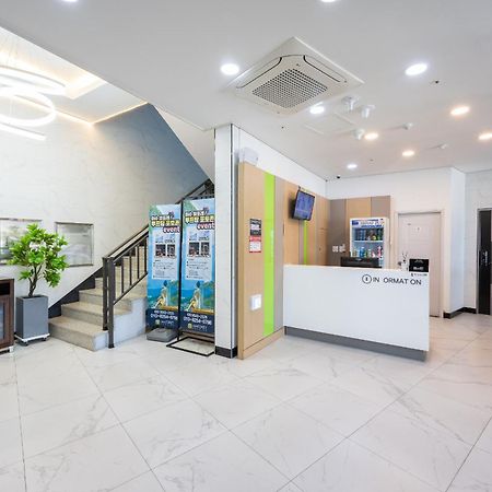 Yeosu View Foret Pension Экстерьер фото