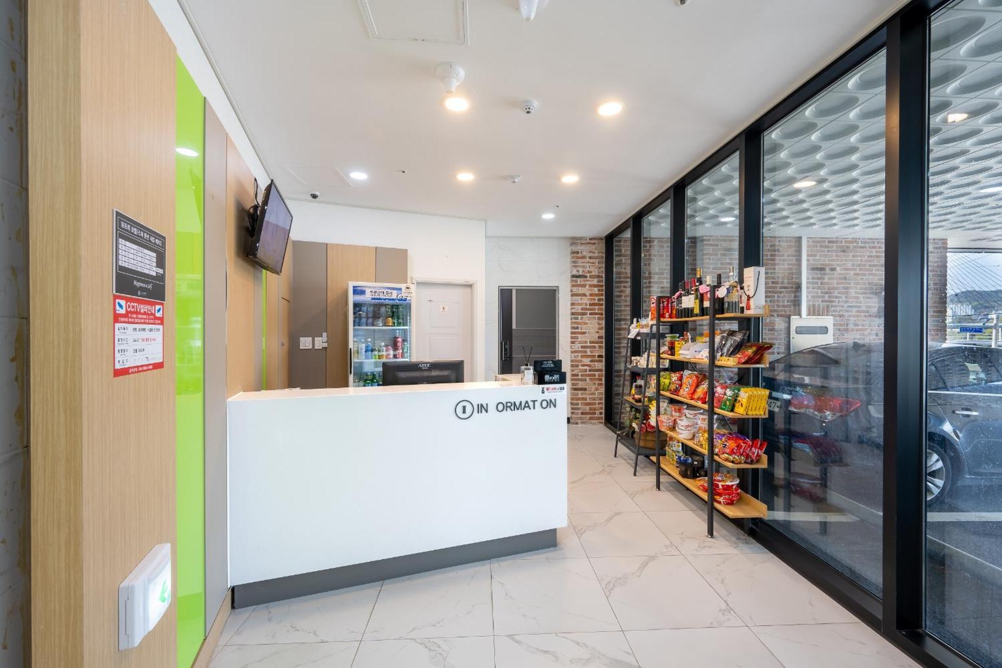 Yeosu View Foret Pension Экстерьер фото