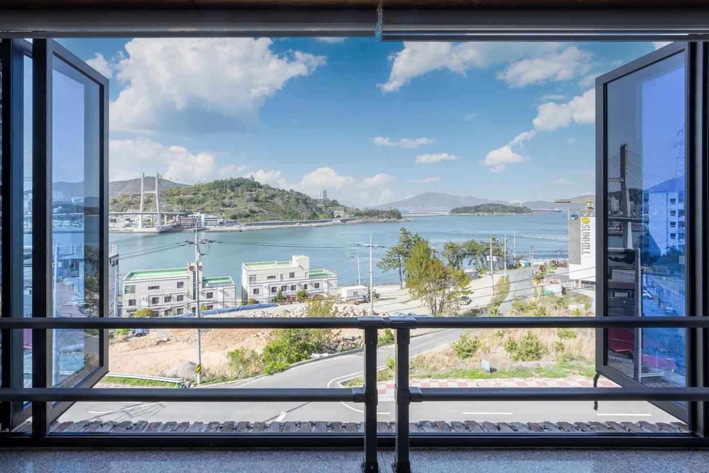 Yeosu View Foret Pension Экстерьер фото