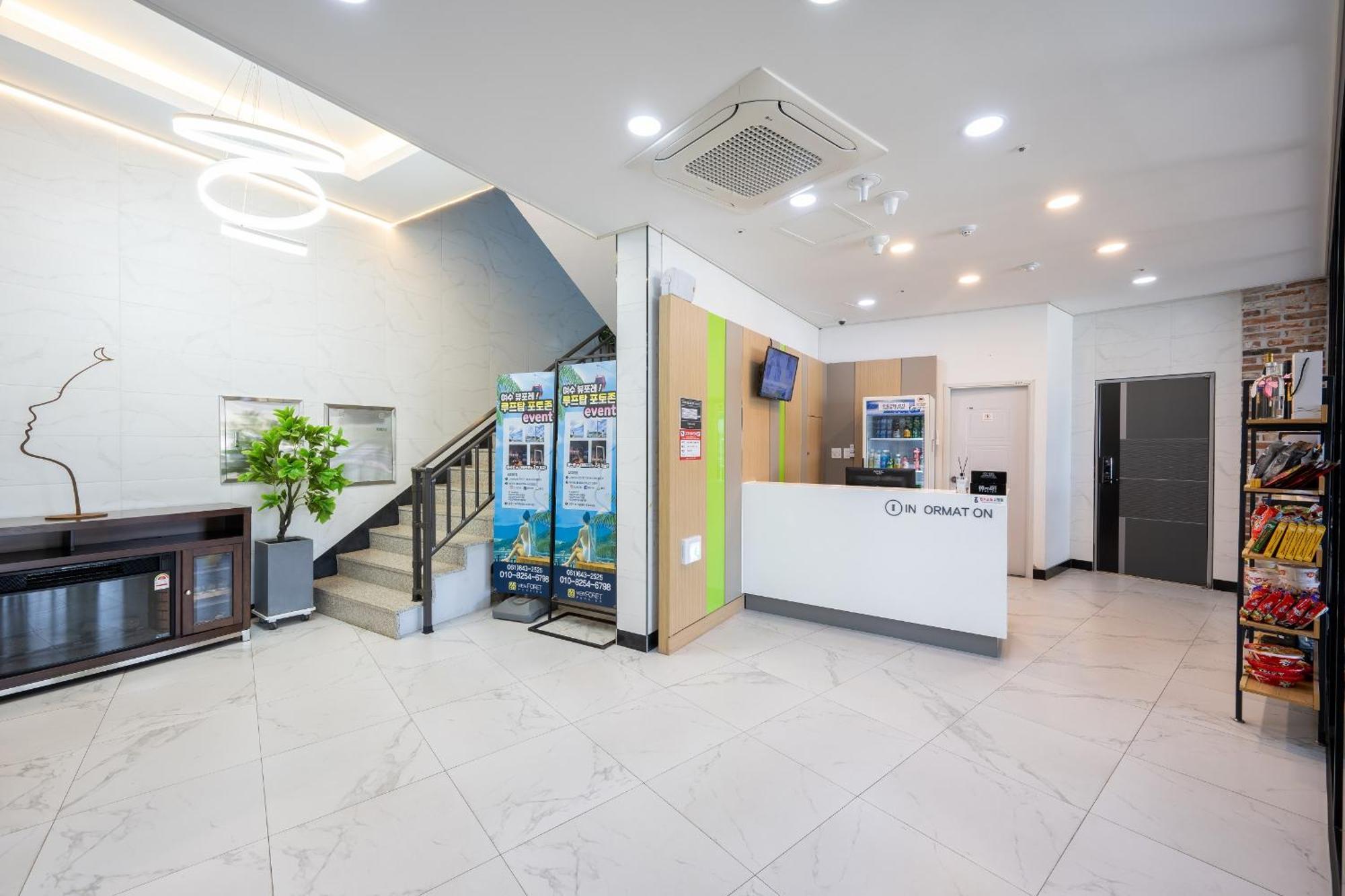 Yeosu View Foret Pension Экстерьер фото