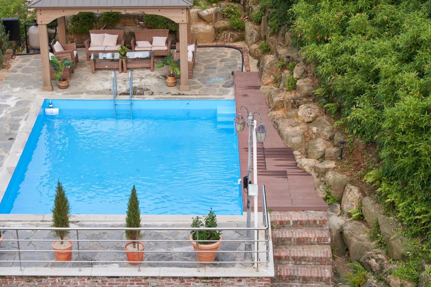 Yeosu View Foret Pension Экстерьер фото