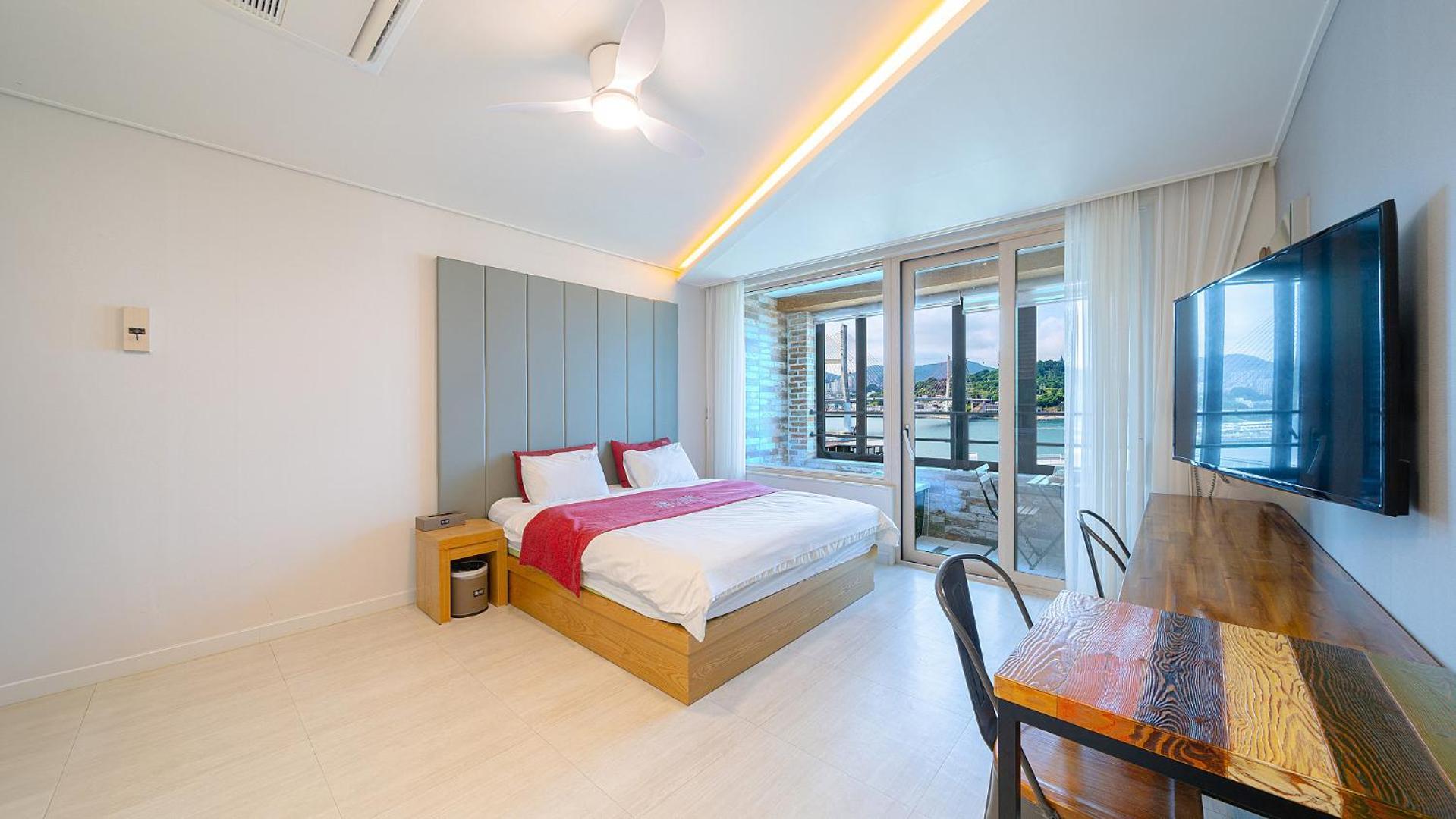 Yeosu View Foret Pension Экстерьер фото
