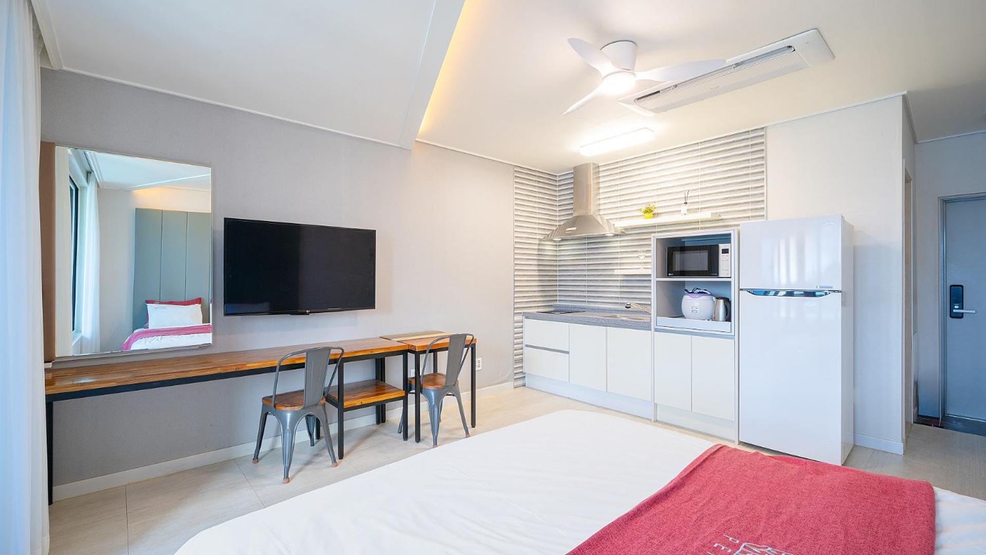 Yeosu View Foret Pension Экстерьер фото