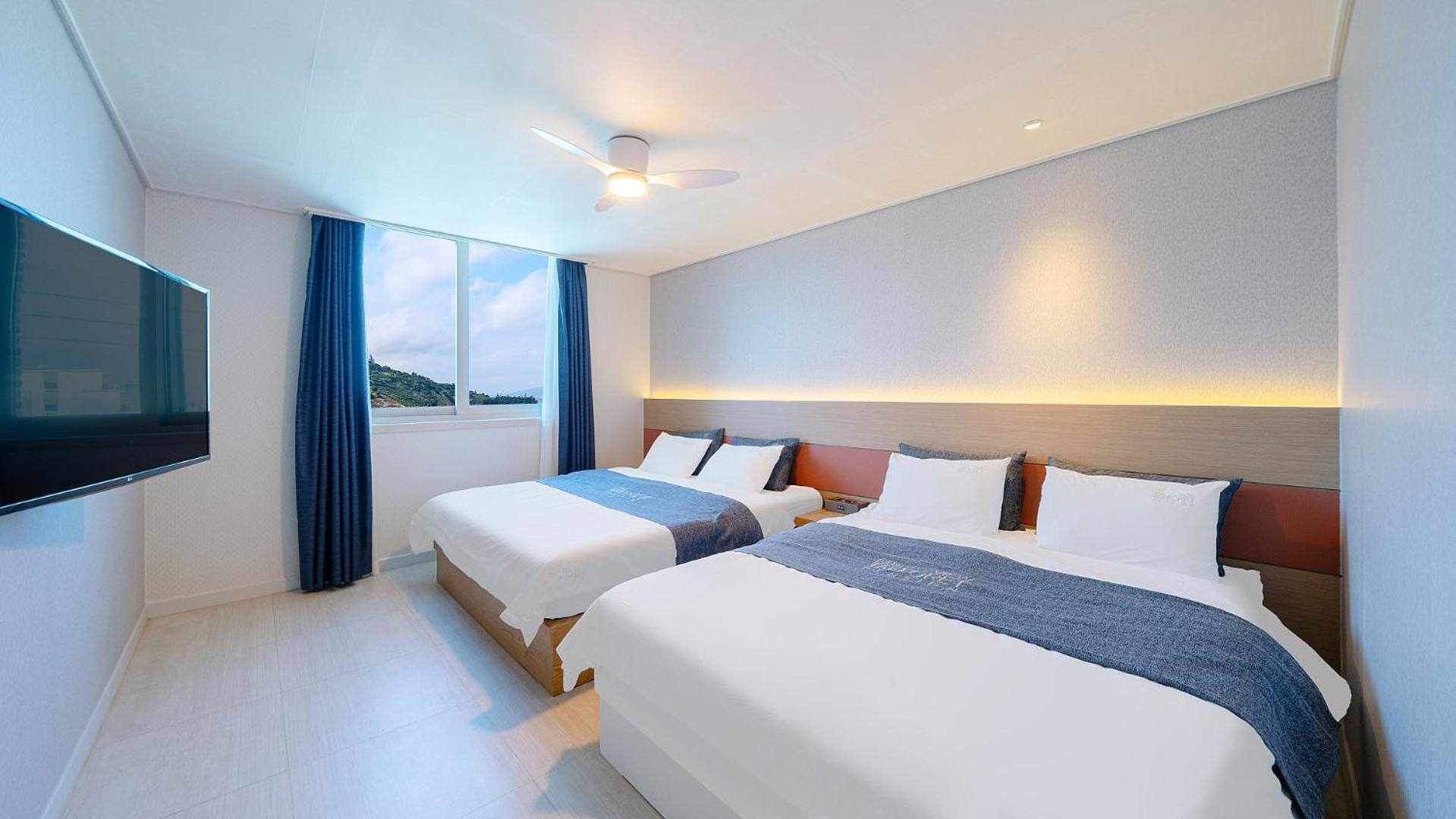 Yeosu View Foret Pension Экстерьер фото