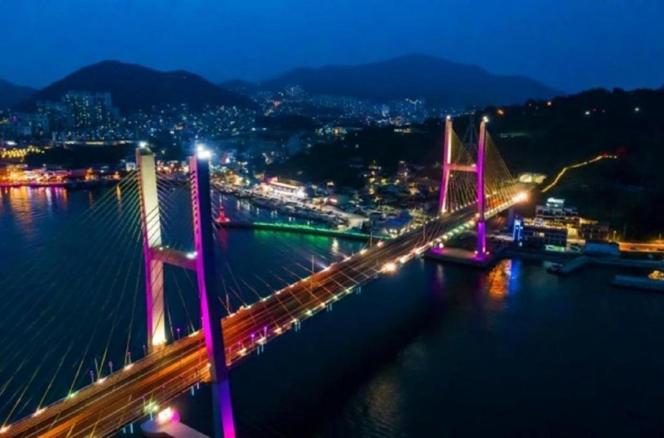 Yeosu View Foret Pension Экстерьер фото